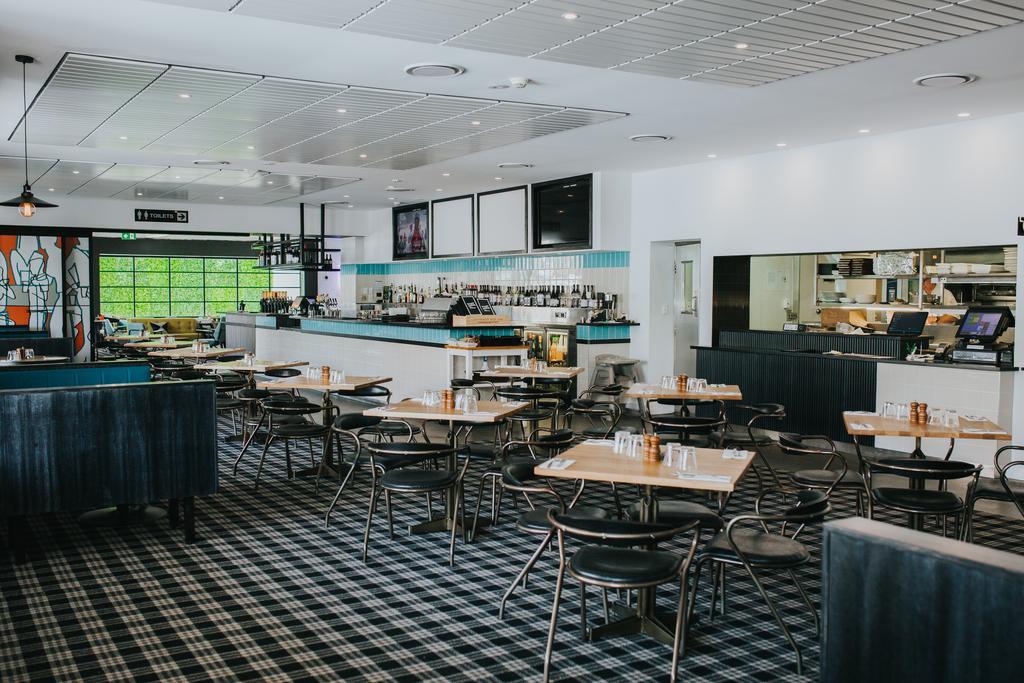 Coolangatta Sands Hotel Экстерьер фото